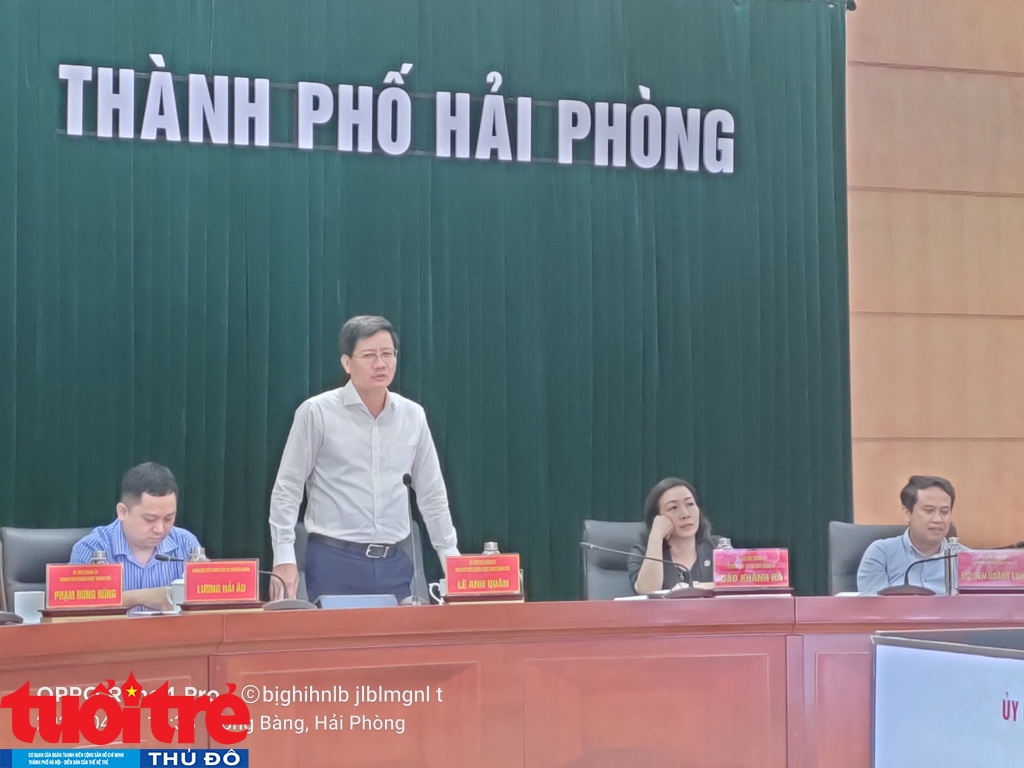 Đồng chí Lê Anh Quân - Phó Chủ tịch Thường trực UBND TP Hải Phòng, thông tin kết quả phát triển kinh tế, xã hội, ANQP trên địa bàn Hải Phòng Quý i/2021 đến các Nhà báo