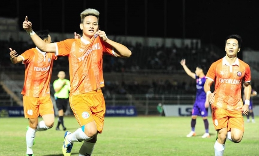 Tin tức bóng đá Việt Nam ngày 3/1: Kiatisak thừa nhận ĐT Việt Nam đang mạnh hơn Thái Lan