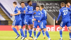 Hạ gục Chelsea, Leicester City chiếm ngôi đầu bảng của MU