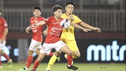 Tin tức bóng đá Việt Nam ngày 25/1: Lee Nguyễn tái xuất V-League, TP HCM đánh bại Hà Tĩnh