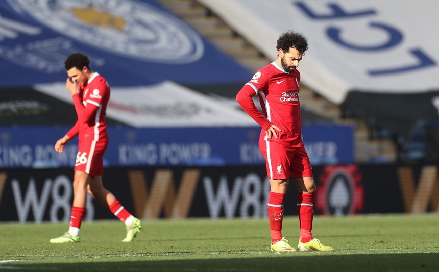 Hàng thủ thảm họa khiến Liverpool thua ngược Leicester City
