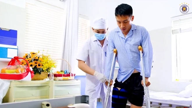 Tin tức bóng đá Việt Nam ngày 27/3: Hùng Dũng chuẩn bị tập hồi phục sau chấn thương