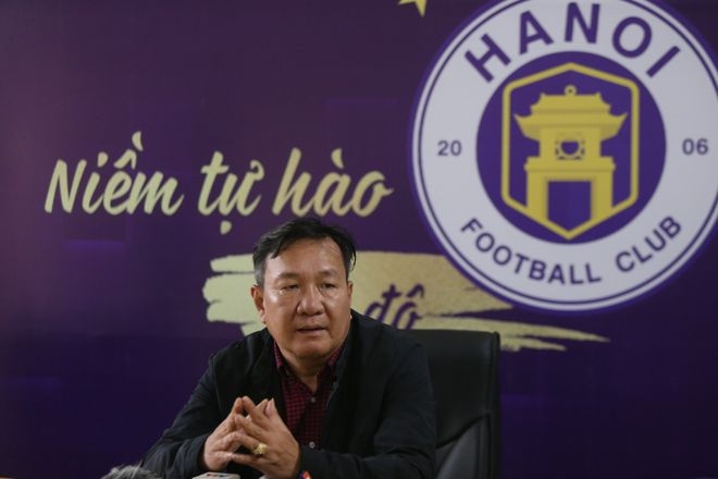HLV Hoàng Văn Phúc chưa từ bỏ tham vọng vô địch cùng CLB Hà Nội