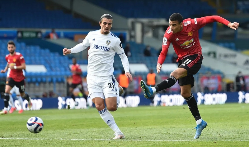 Hòa Leeds United, Manchester United hụt hơi trong cuộc đua vô địch Premier League