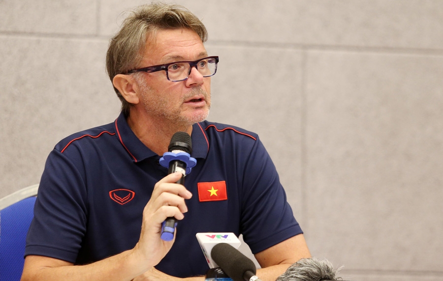 Liên đoàn bóng đá Việt Nam chia tay HLV Philippe Troussier