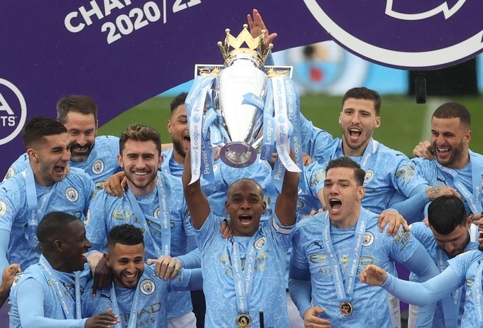 Manchester City thâu tóm giải thưởng cá nhân ở Premier League