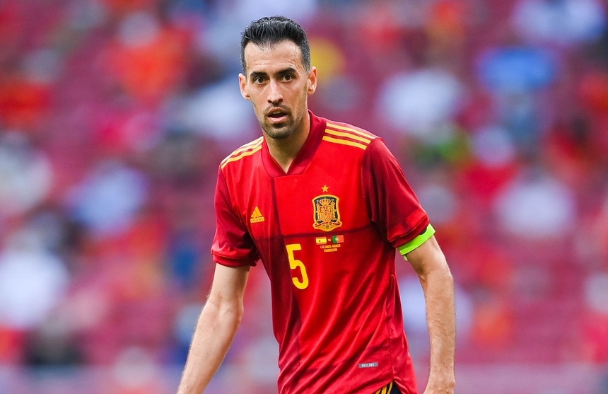 Busquets nhiễm Covid-19, ĐT Tây Ban Nha hỗn loạn trước thềm Euro