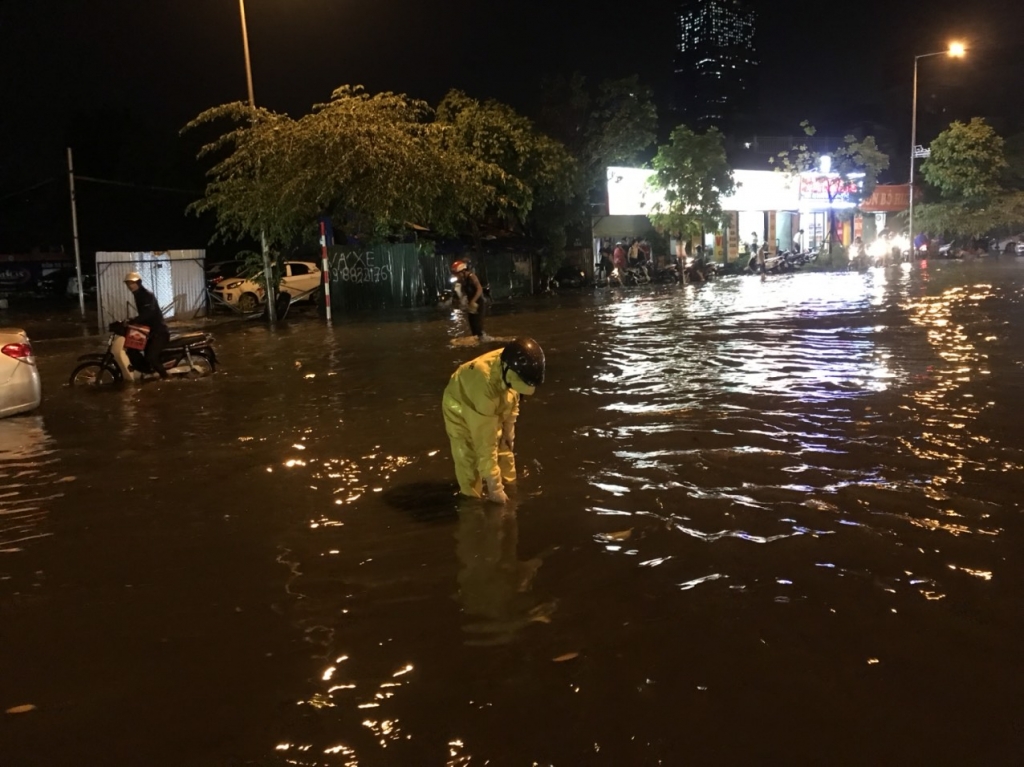 Thủ đô được giải nhiệt sau chuỗi ngày nắng nóng hơn 40 độ C