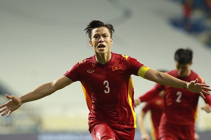 Tin tức bóng đá Việt Nam ngày 25/6: CLB Hà Nội ủng hộ đá tập trung, muốn giành Á quân V-League 2021