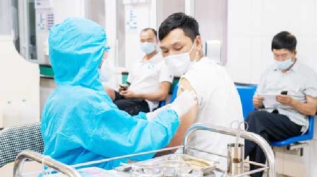 Tin tức bóng đá Việt Nam ngày 28/6: Các CLB tiếp tục được tiêm vaccine phòng Covid-19