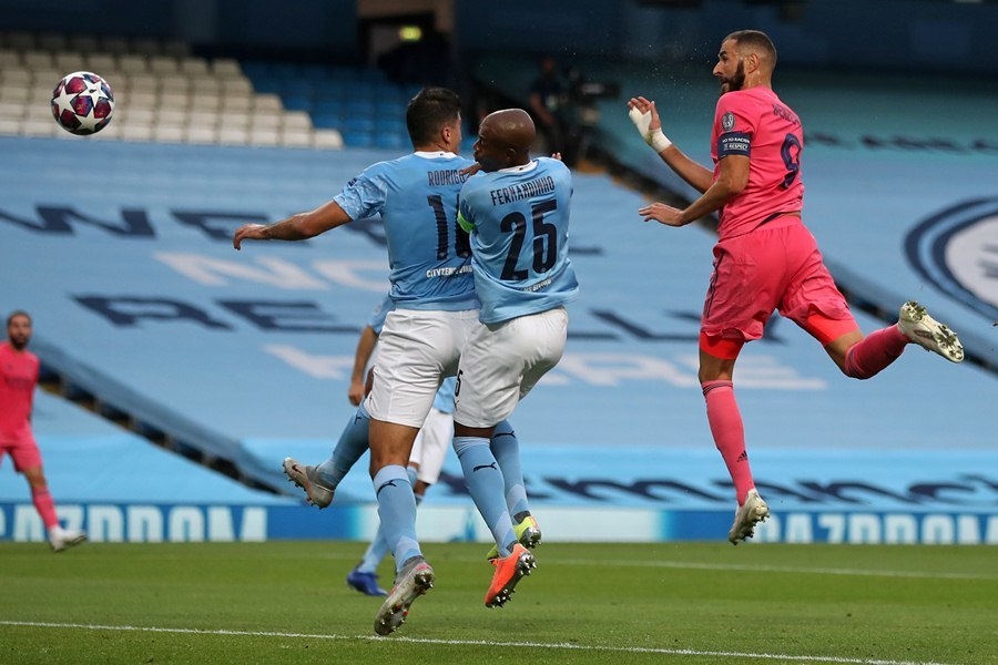 hang thu choi te hai real madrid bi manchester city loai khoi champions league 1