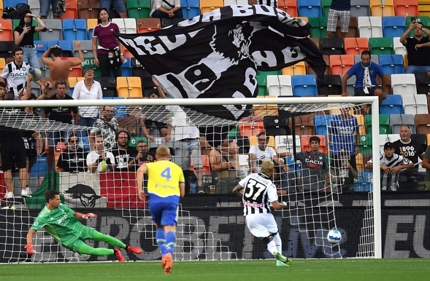 Dẫn trước hai bàn, Juventus vẫn đánh rơi chiến thắng