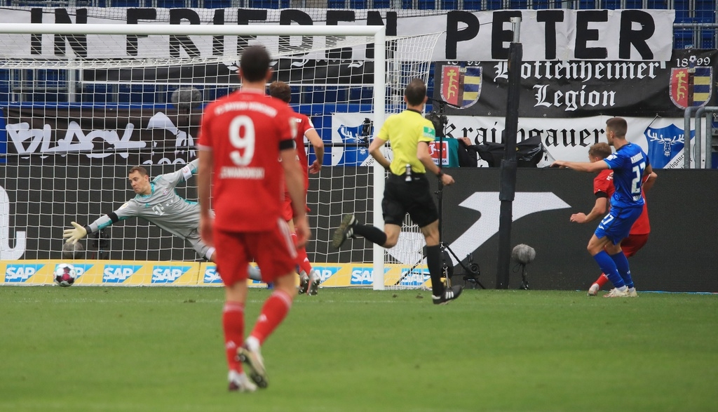 Thua “sốc” Hoffenheim, Bayern Munich đứt mạch 24 trận bất bại