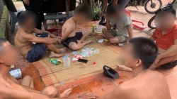 Bắc Giang: Bắt quả tang 6 đối tượng đánh bạc trong ngày Quốc khánh