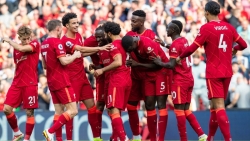 Đánh bại Crystal Palace, Liverpool chiếm ngôi đầu bảng Premier League