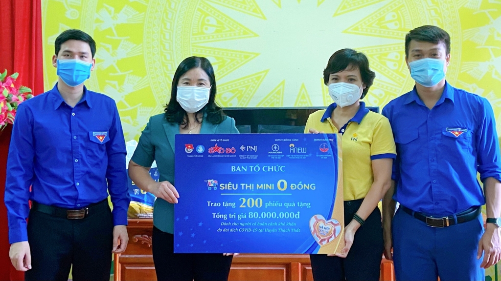 8,3 tỷ đồng hỗ trợ nhân dân và sinh viên Thủ đô vượt dịch
