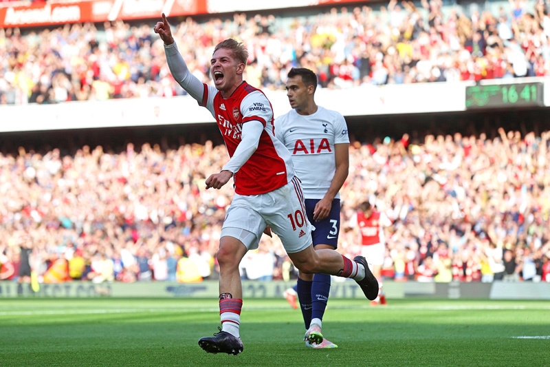 Sao trẻ thi đấu thăng hoa giúp Arsenal đánh bại Tottenham