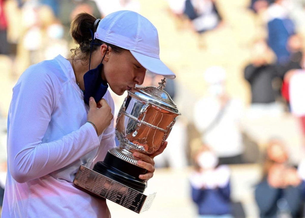 Tay vợt nữ 19 tuổi giành chức vô địch Roland Garros 2020