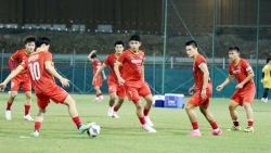 Buổi tập đầu tiên của đội tuyển Việt Nam tại Oman
