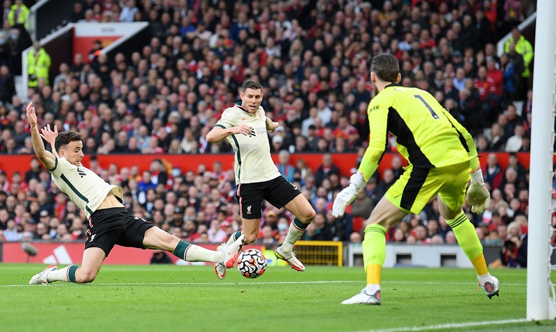 Liverpool “hủy diệt” Manchester United ngay tại pháo đài Old Trafford