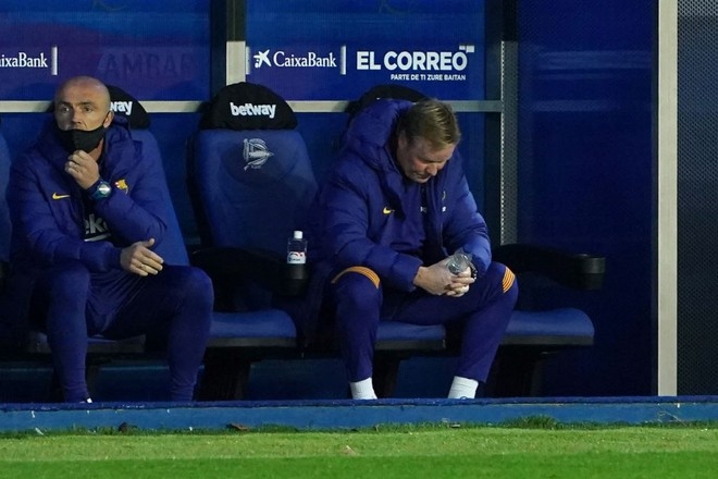 Barcelona khởi đầu tệ nhất sau 18 năm, HLV Koeman chê hàng công
