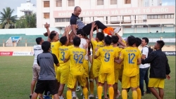 Tin tức bóng đá Việt Nam ngày 17/11: Gia Định giành tấm vé thăng hạng Nhất