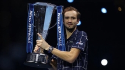 Daniil Medvedev đăng quang ngôi vô địch giải quần vợt ATP Finals 2020