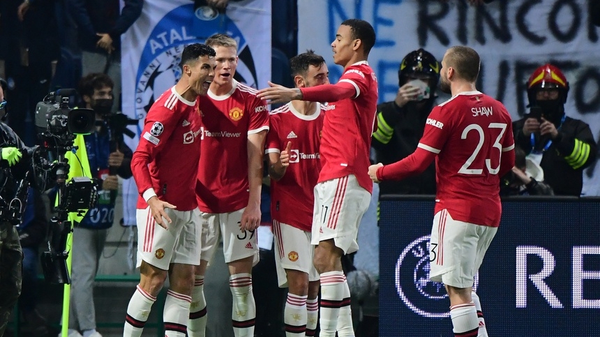 Ronaldo tỏa sáng cứu Manchester United thoát khỏi trận thua