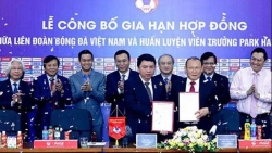 VFF gia hạn hợp đồng với HLV Park Hang Seo thêm 1 năm