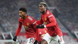 Thắng kịch tính ở phút bù giờ, Manchester United áp sát ngôi đầu Premier League