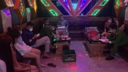 Bắc Giang: Phát hiện 16 đối tượng hát karaoke trái phép ở Yên Dũng