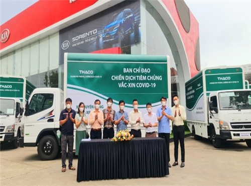 Xe chuyên dụng tiêm vắc-xin lưu động phòng Covid-19 do Công ty Cổ phần Ô tô Trường Hải tài trợ.