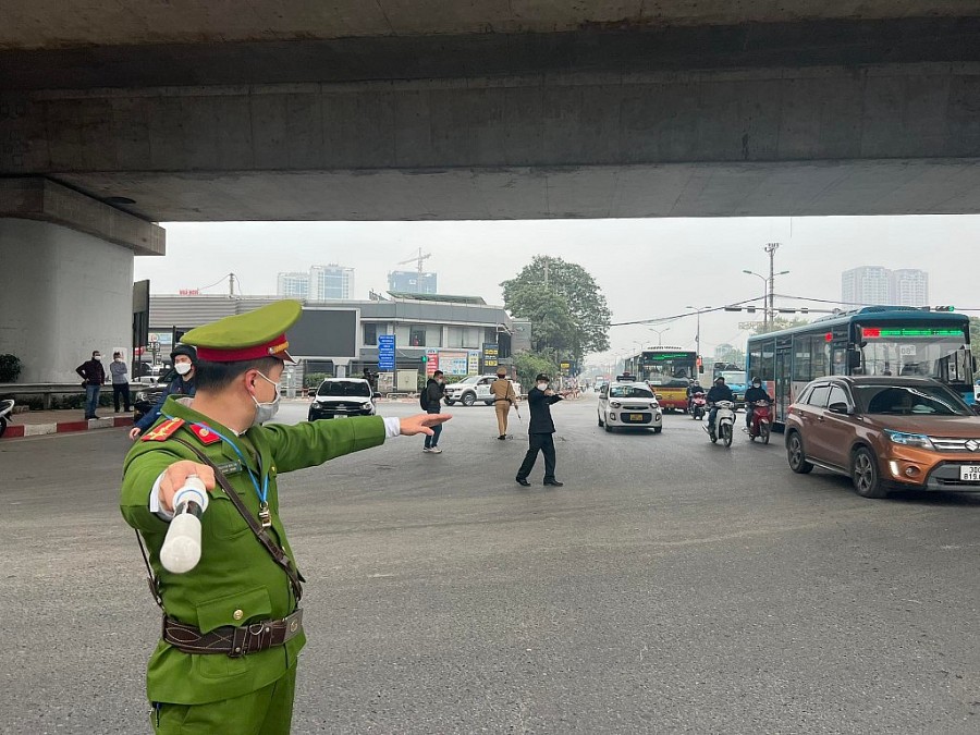 Chủ động phân luồng từ xa đón người dân về Thủ đô sau Tết Dương lịch