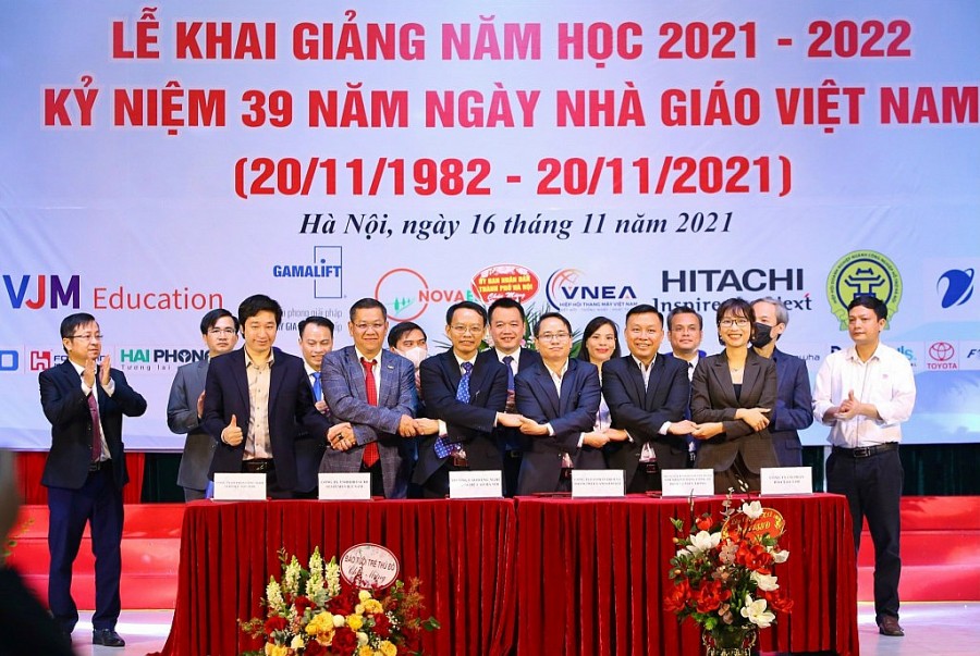 Trường Cao đẳng nghề Công nghệ cao Hà Nội ký hợp tác đào tạo nghề với các đơn vị, doanh nghiệp