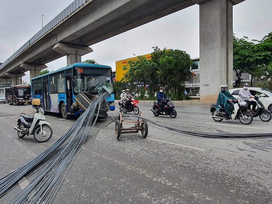 Hiện trường vụ tai nạn sáng nay