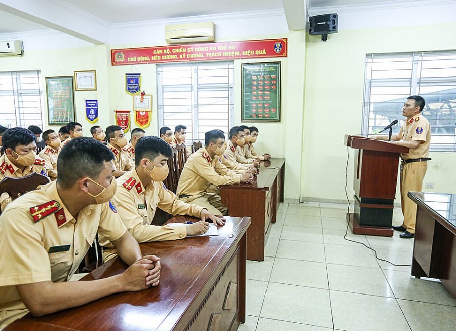 Đội Cảnh sát giao thông số 6 triển khai quán triệt tinh thần sẵn sàng nhiệm vụ