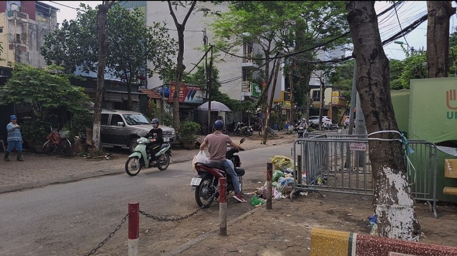 Sân chơi, trạm xe buýt… 