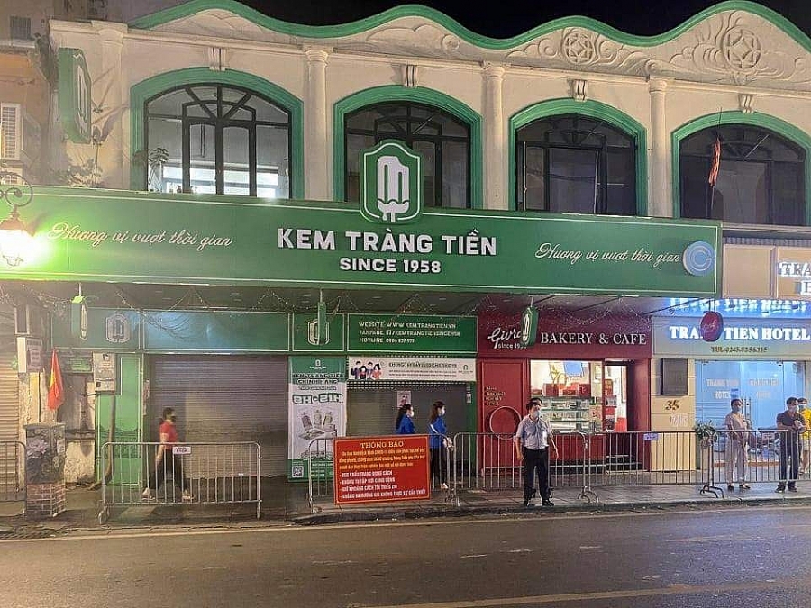 Kem Tràng Tiền phải đóng cửa sau 21h
