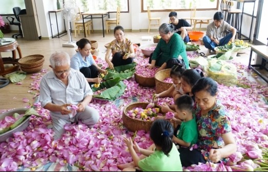 Nghề ướp trà sen Quảng An là Di sản phi vật thể quốc gia