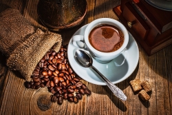 Giá cà phê hôm nay 16/10: Tiếp tục tăng 200 - 300 đồng/kg, áp sát mốc 32.000 đồng/kg