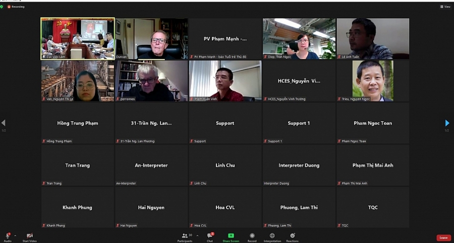 Các đại biểu dự hội thảo trực tuyến
