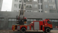 Diễn tập cứu người bị nạn trong đám cháy chung cư cao tầng