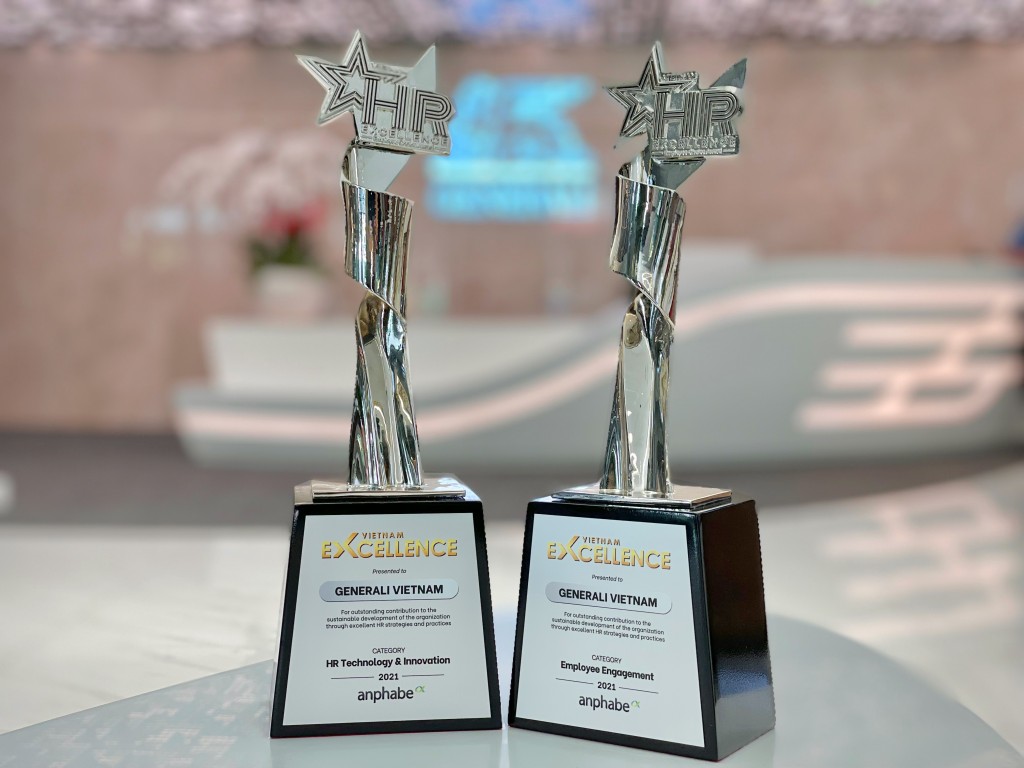 Generali cũng vừa được vinh danh doanh nghiệp xuất sắc trong “Gắn kết Nhân viên” và “Ứng dụng công nghệ & Đột phá nhân sự” tại Vietnam Excellence 2021