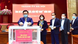 Thành ủy Hà Nội ủng hộ Quỹ 