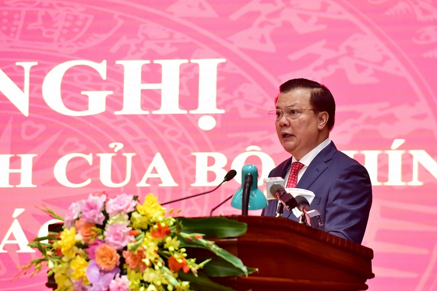 Giới thiệu chữ ký của Bí thư Thành ủy Hà Nội Đinh Tiến Dũng