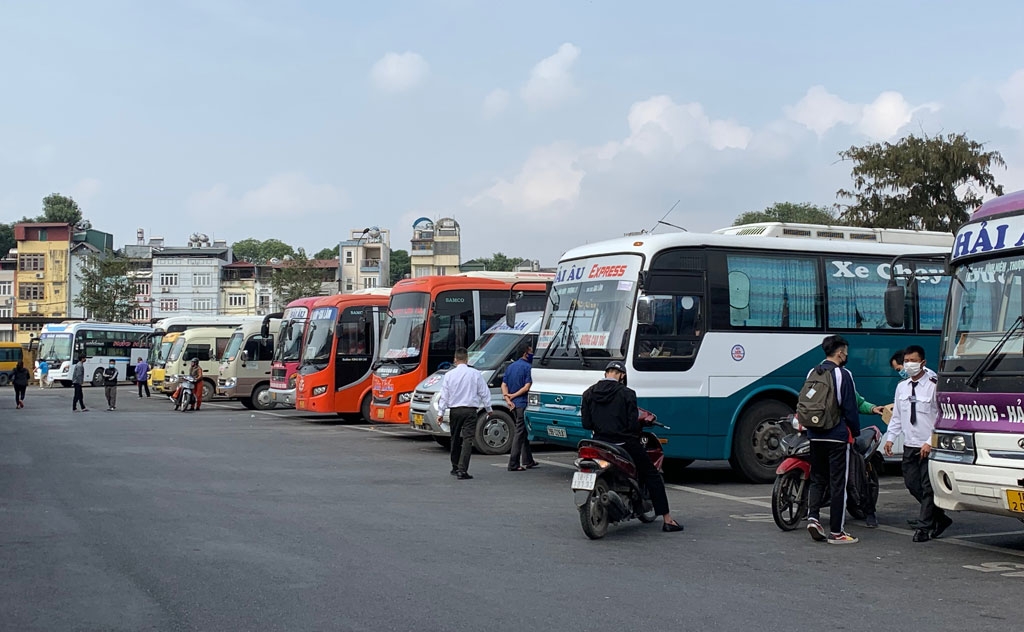 Bảo đảm an toàn giao thông gắn với phòng, chống dịch Covid-19