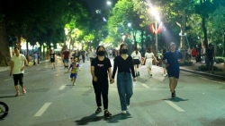 Quận Hoàn Kiếm ra thông báo tạm dừng tổ chức hoạt động không gian đi bộ
