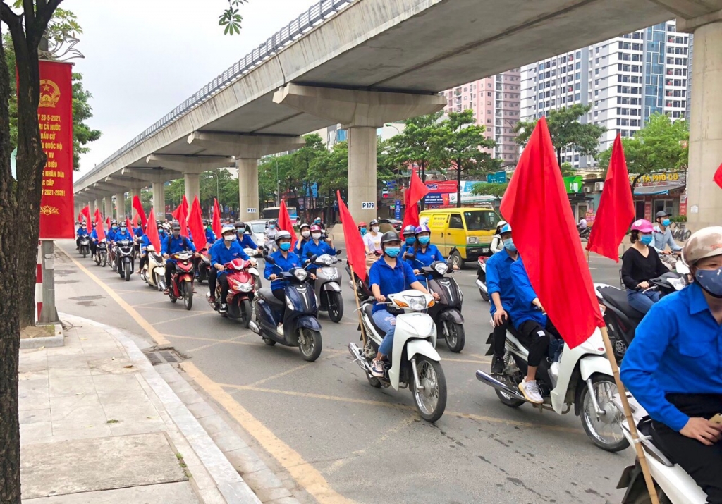 Quận Nam Từ Liêm tổ chức tuyên truyền, cổ động trực quan về cuộc bầu cử đại biểu Quốc hội khóa XV và đại biểu HĐND các cấp