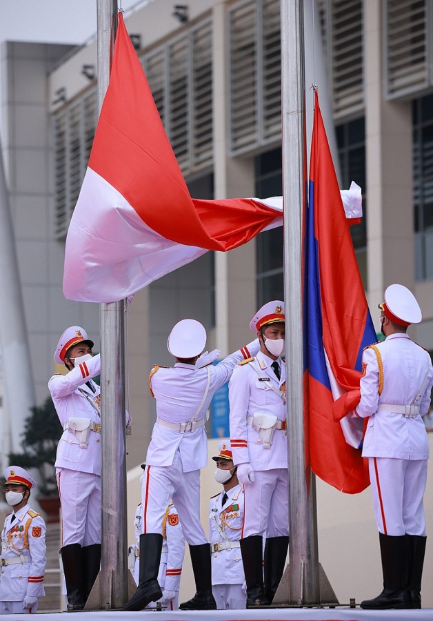 Trang trọng Lễ thượng cờ SEA Games 31