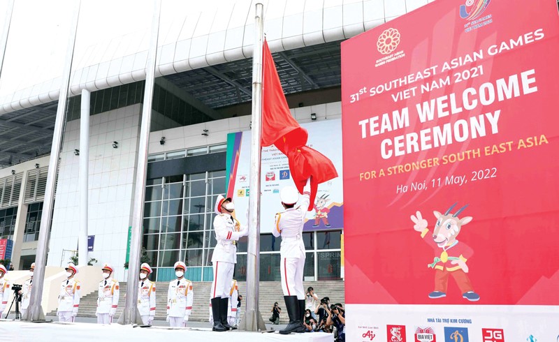 Lễ thượng cờ của Đoàn thể thao Việt Nam tại Đại hội Thể thao Đông Nam Á lần thứ 31 (ngày 11-5). 